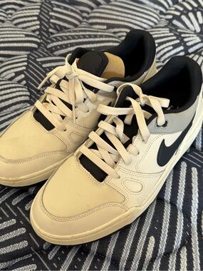 Nike Full Force low Men's Athletic Sneaker